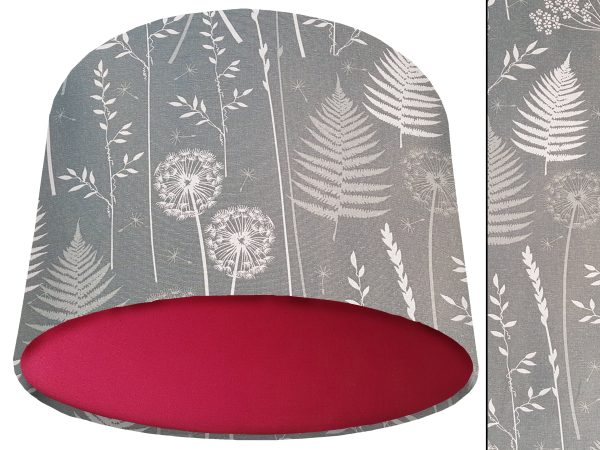 Dark Moss Light Shade Red, Traditional Country Home
